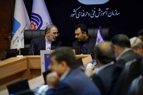 امضای تفاهم نامه همکاری میان صندوق بازنشستگی "هما "و سازمان  آموزش فنی و حرفه ای 