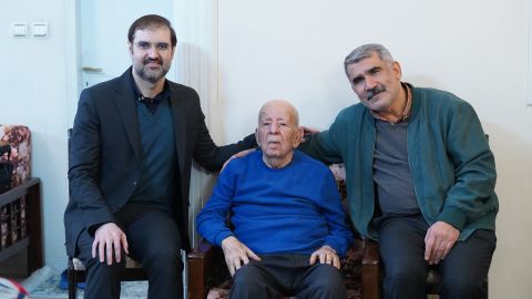 دیدار یلدایی مدیرعامل صندوق و مدیرعامل کانون با بازنشستگان هما