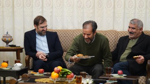 صیانت از حقوق بازنشستگان؛ محور دیدار شمسایی‌نیا با جانبازان هما 