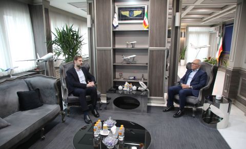 همکاری برای ارتقای خدمات بیمه درمانی به ذینفعان / تاکید بر بهره‌گیری هما از ظرفیت شرکت‌های تابعه صندوق